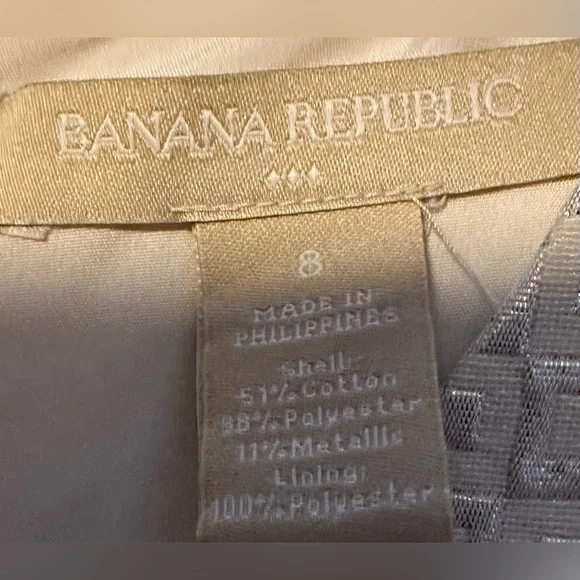 BANANA REPUBLIC Size 8 WHITE with Shimmering SILVER sleeveless
dress - Picture 7 of 7